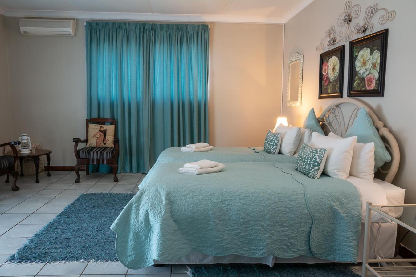 Mistique Waters Guesthouse Parys Exterior foto